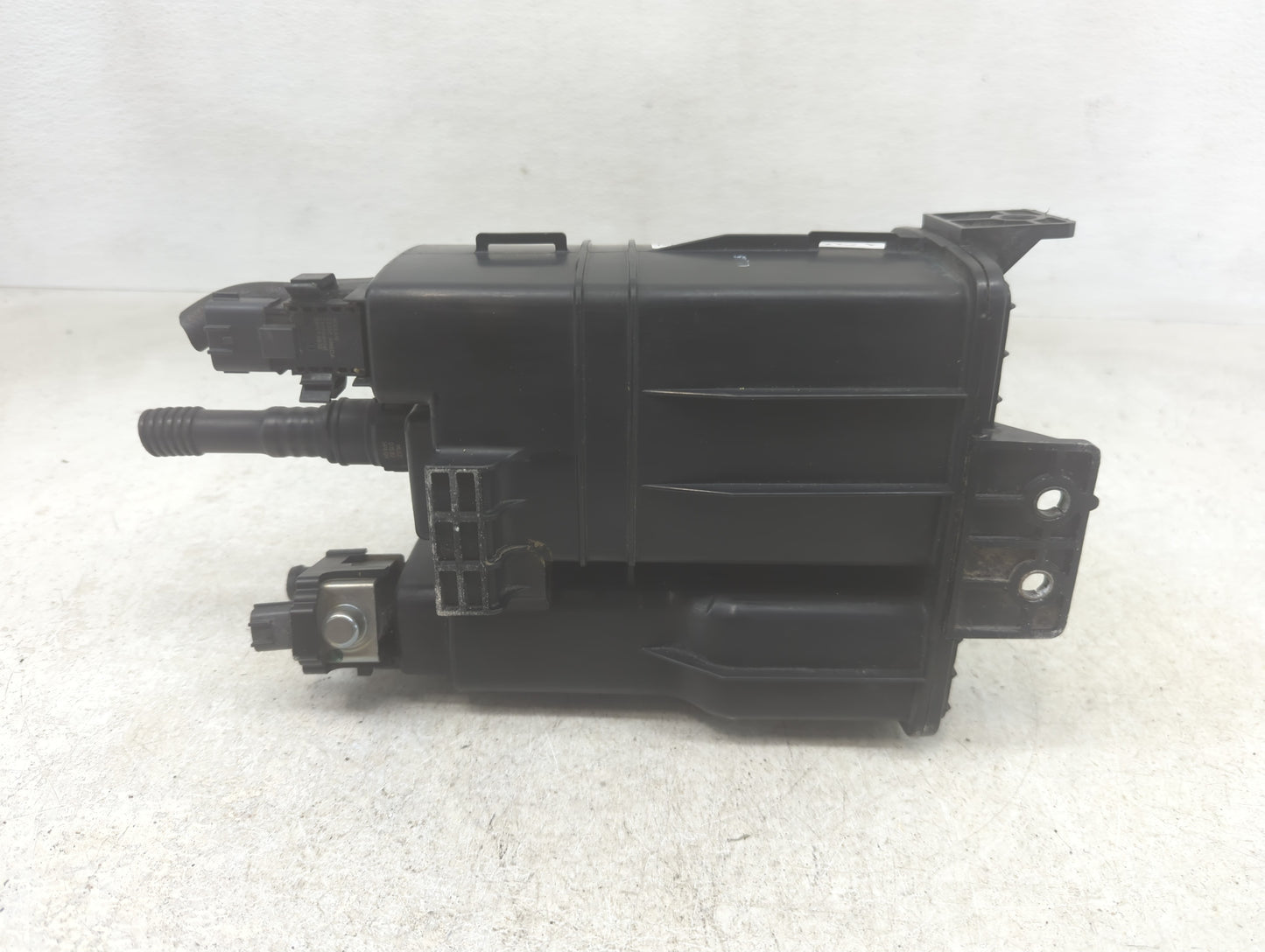 2015 Nissan Sentra Fuel Vapor Charcoal Canister 1392953 - Oemusedautoparts1.com