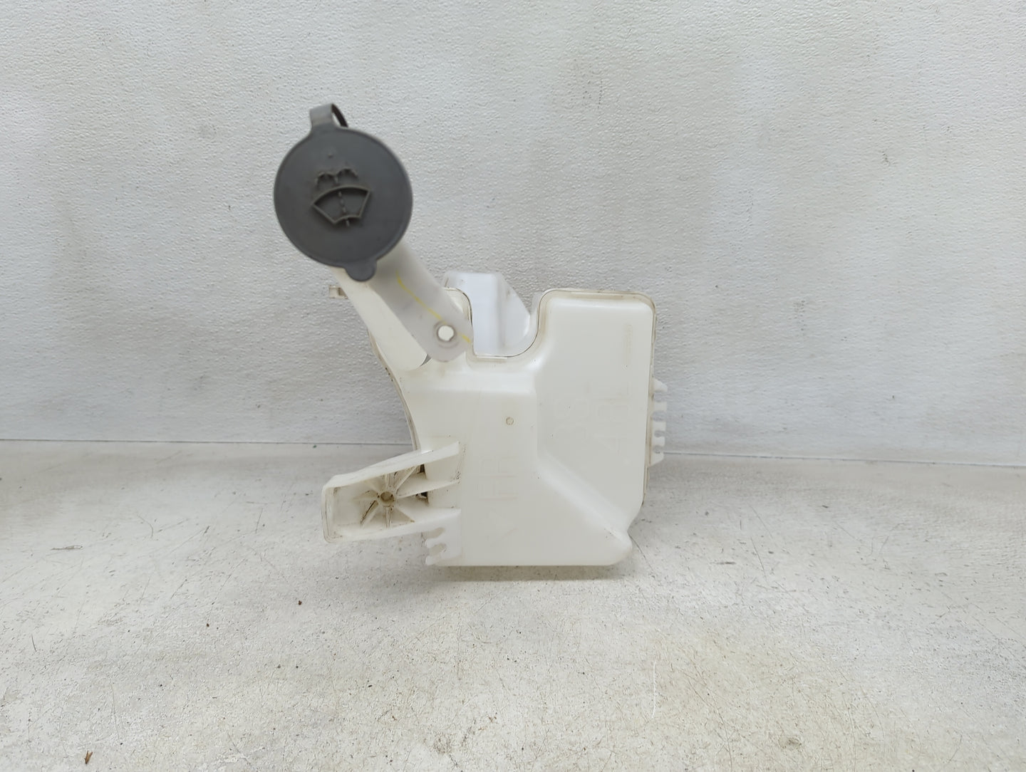 2013-2019 Nissan Sentra Radiator Coolant Overflow Expansion Tank Bottle - Oemusedautoparts1.com