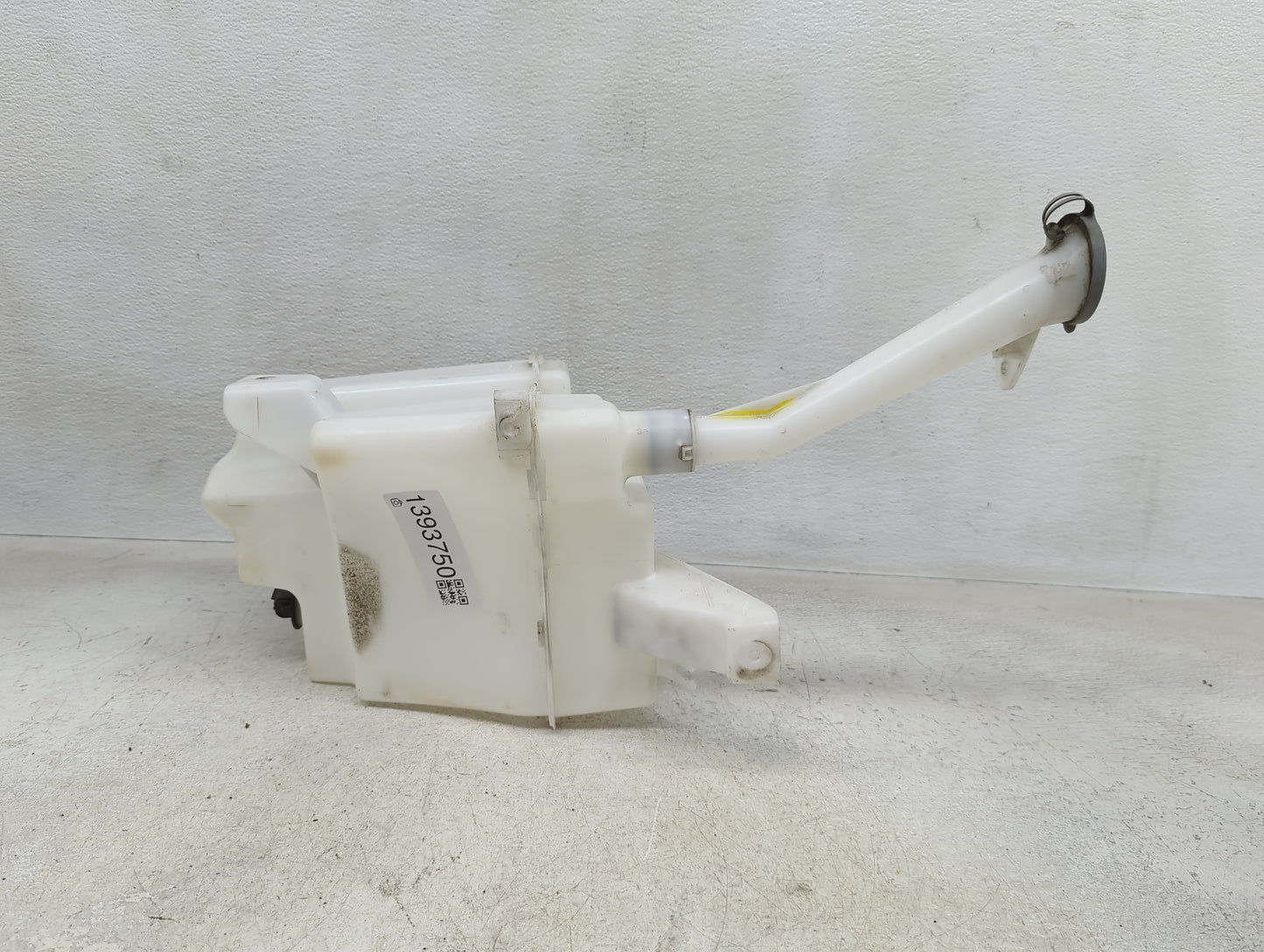 2013-2019 Nissan Sentra Radiator Coolant Overflow Expansion Tank Bottle - Oemusedautoparts1.com