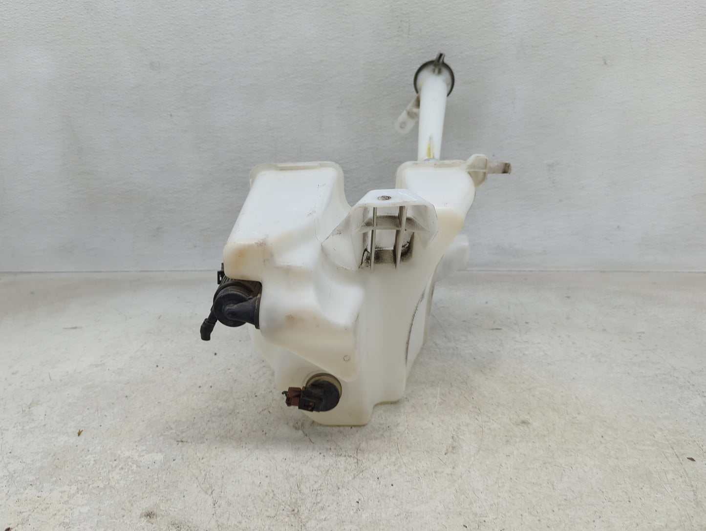 2013-2019 Nissan Sentra Radiator Coolant Overflow Expansion Tank Bottle - Oemusedautoparts1.com