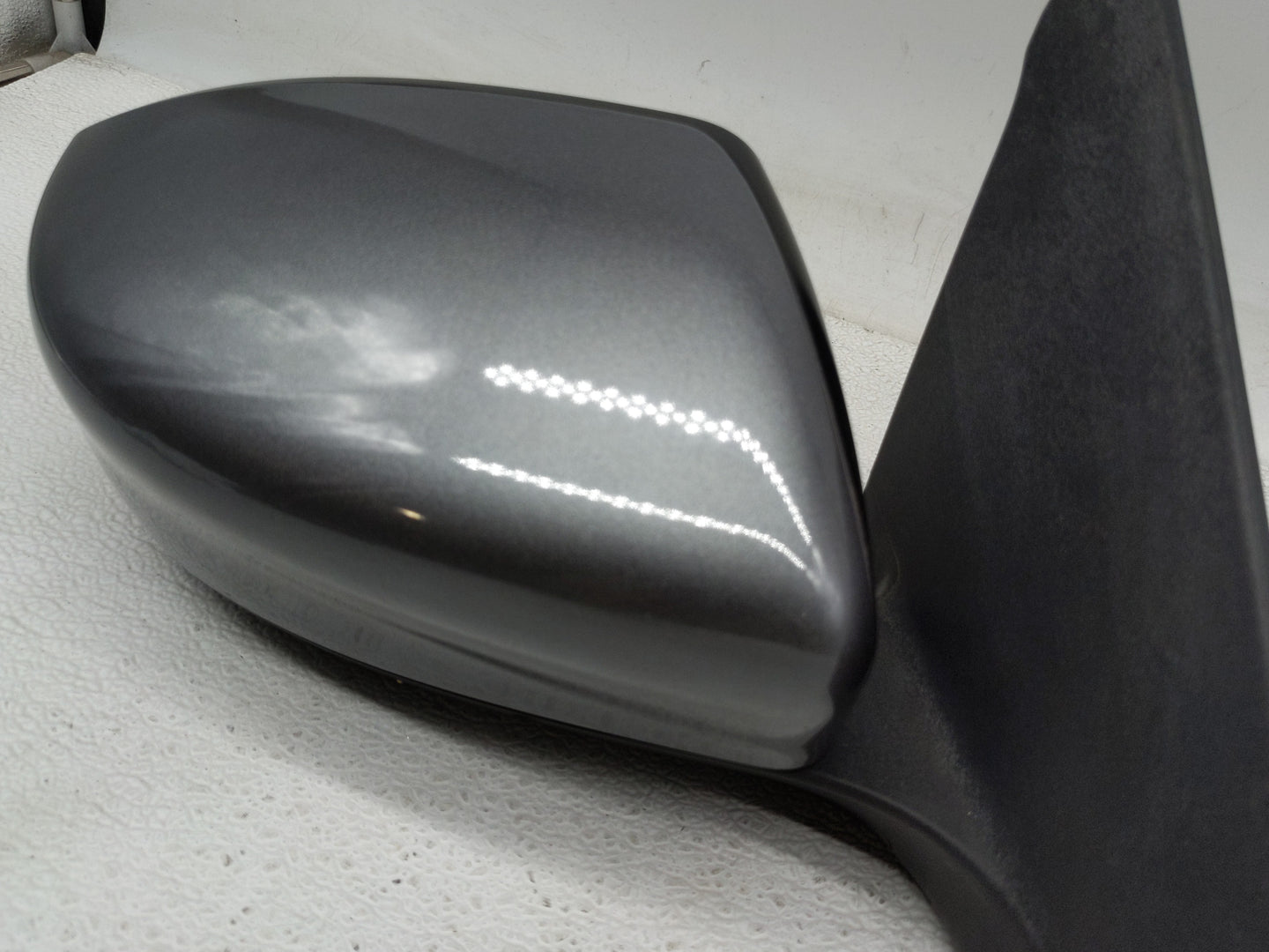 2013-2015 Nissan Sentra Passenger Side View Mirror - Right Door Mirror OEM Used - Oemusedautoparts1.com