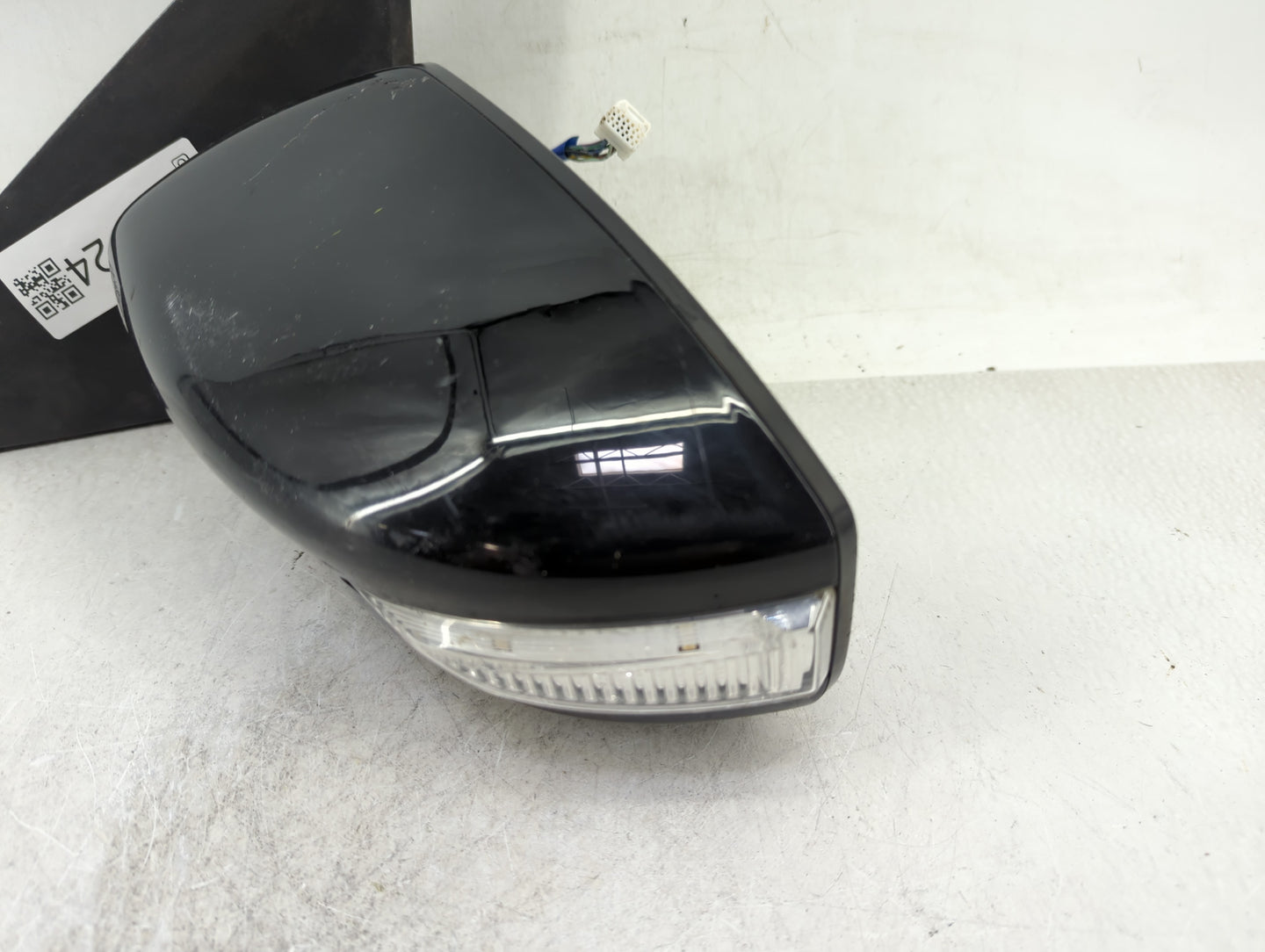 2015 Nissan Sentra Driver Side View Mirror - Left Door Mirror OEM Used - Oemusedautoparts1.com