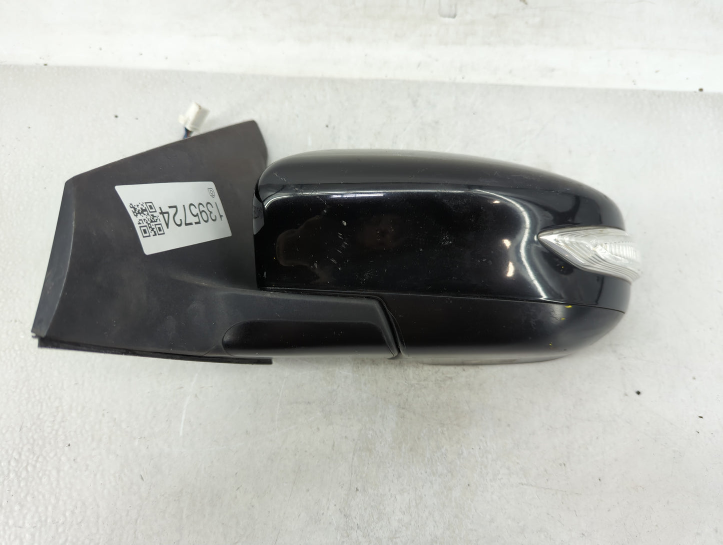 2015 Nissan Sentra Driver Side View Mirror - Left Door Mirror OEM Used - Oemusedautoparts1.com