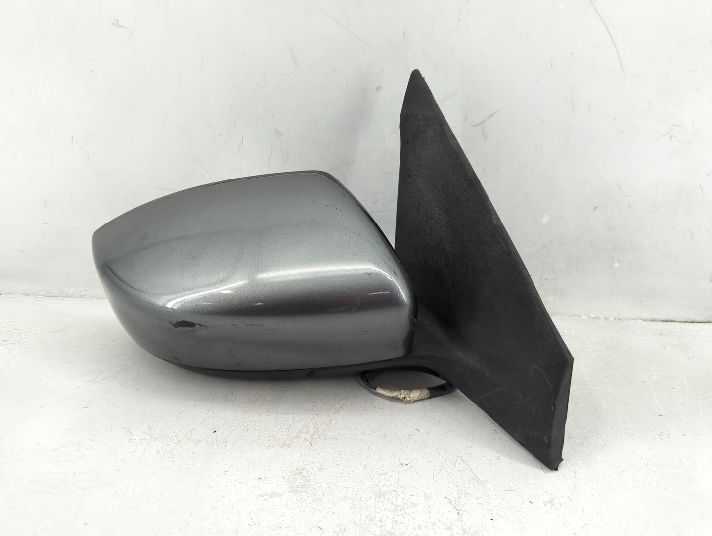2013-2015 Nissan Sentra Passenger Side View Mirror - Right Door Mirror OEM Used - Oemusedautoparts1.com