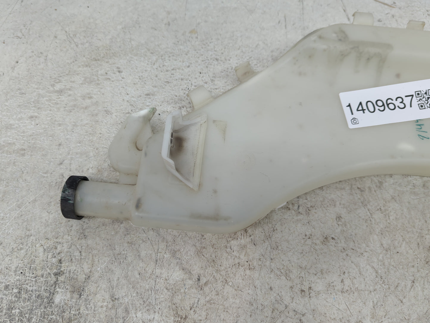 2013-2019 Nissan Sentra Radiator Coolant Overflow Expansion Tank Bottle 1409637 - Oemusedautoparts1.com