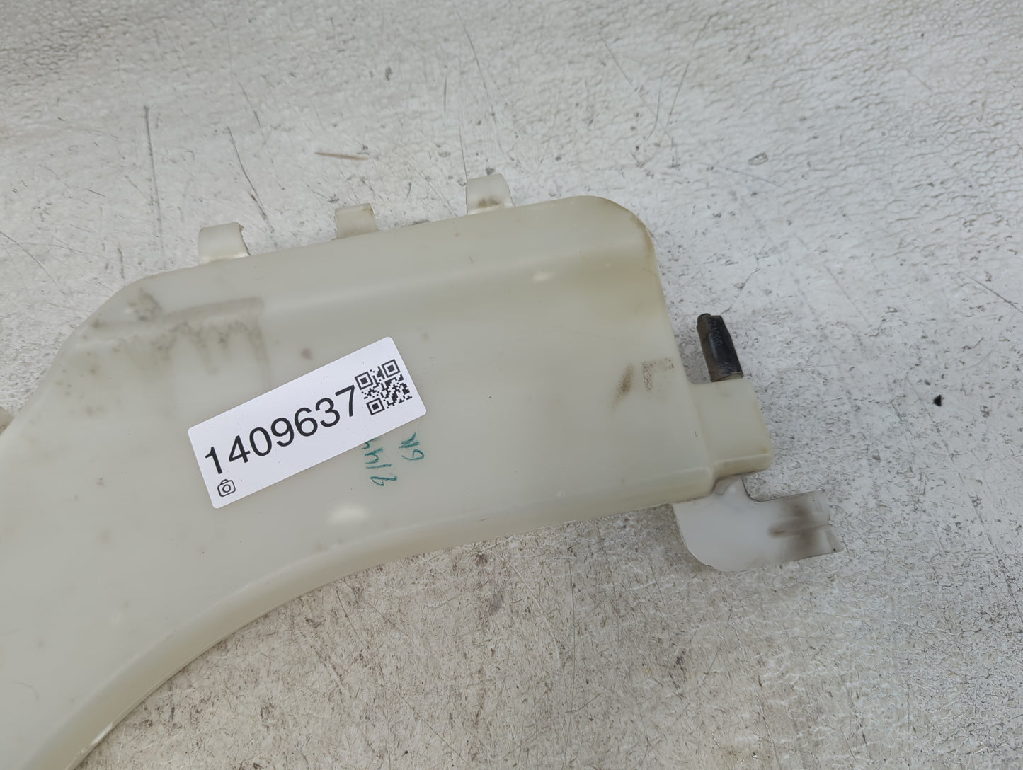 2013-2019 Nissan Sentra Radiator Coolant Overflow Expansion Tank Bottle 1409637 - Oemusedautoparts1.com