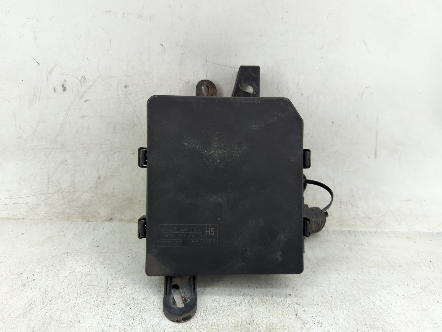 2013-2019 Nissan Sentra Fusebox Fuse Box Panel Relay Module Fits Fits 2013 2014 2015 2016 2017 2018 2019 OEM Used Auto Parts