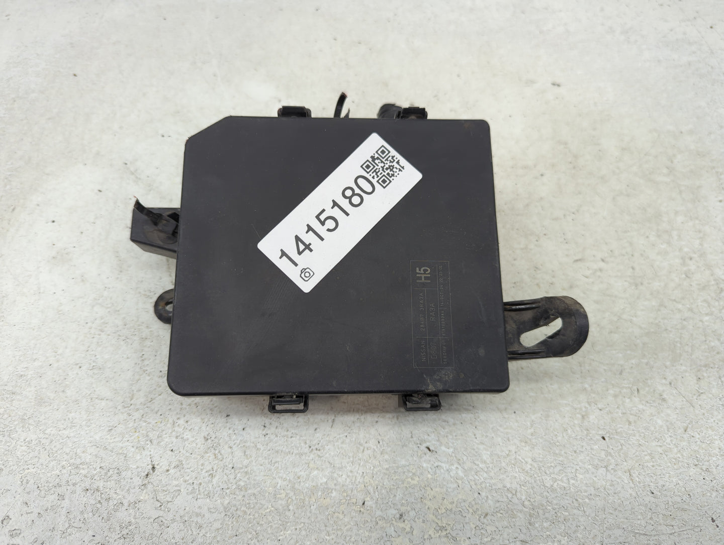 2013-2019 Nissan Sentra Fusebox Fuse Box Panel Relay Module Fits Fits 2013 2014 2015 2016 2017 2018 2019 OEM Used Auto Parts