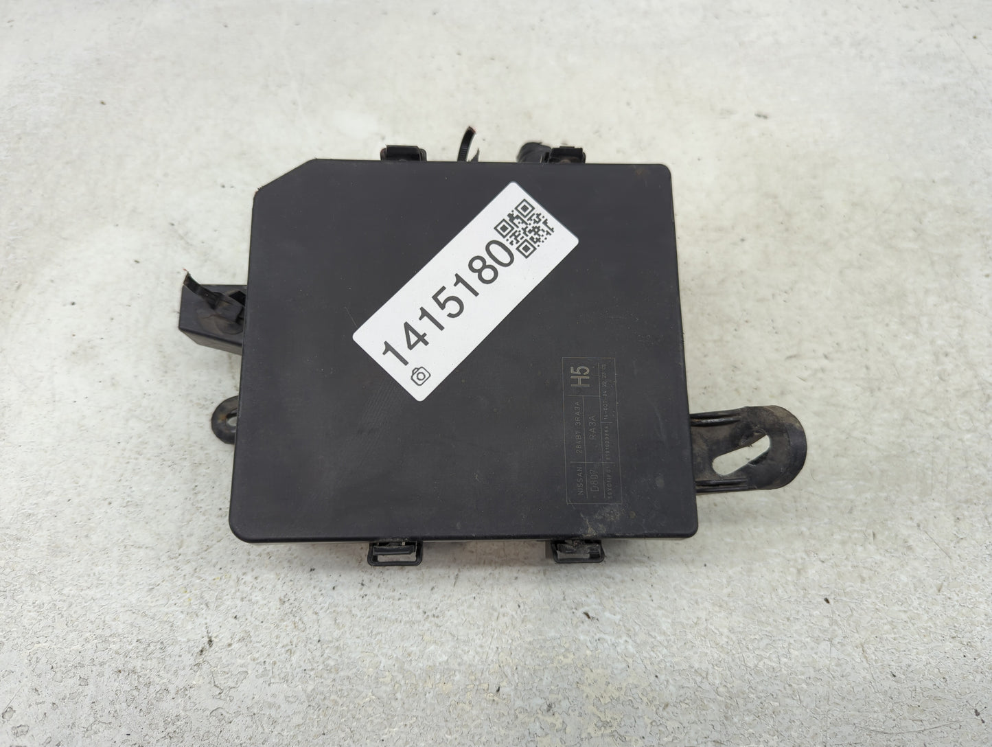 2013-2019 Nissan Sentra Fusebox Fuse Box Panel Relay Module Fits Fits 2013 2014 2015 2016 2017 2018 2019 OEM Used Auto Parts