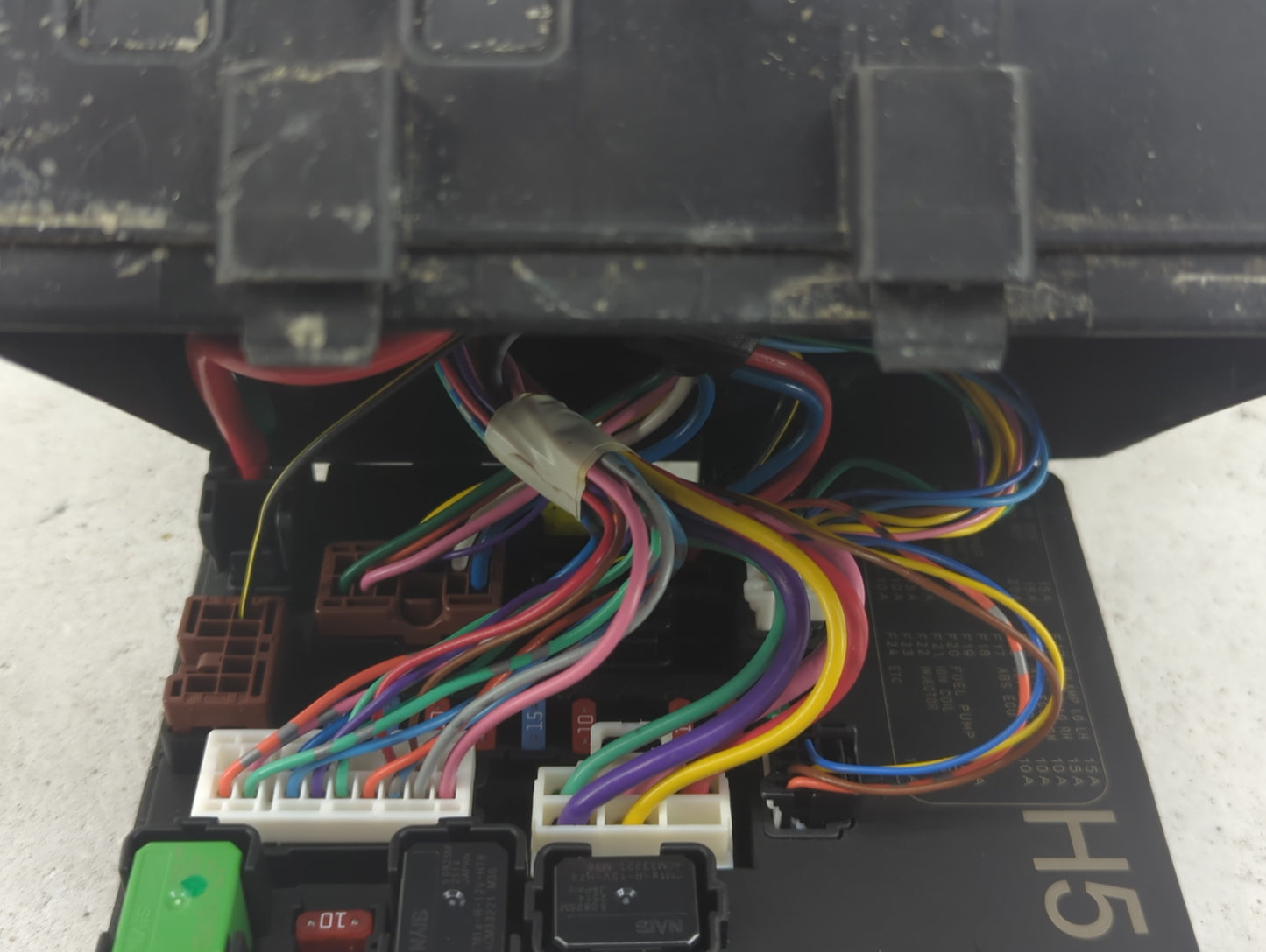 2013-2019 Nissan Sentra Fusebox Fuse Box Panel Relay Module Fits Fits 2013 2014 2015 2016 2017 2018 2019 OEM Used Auto Parts