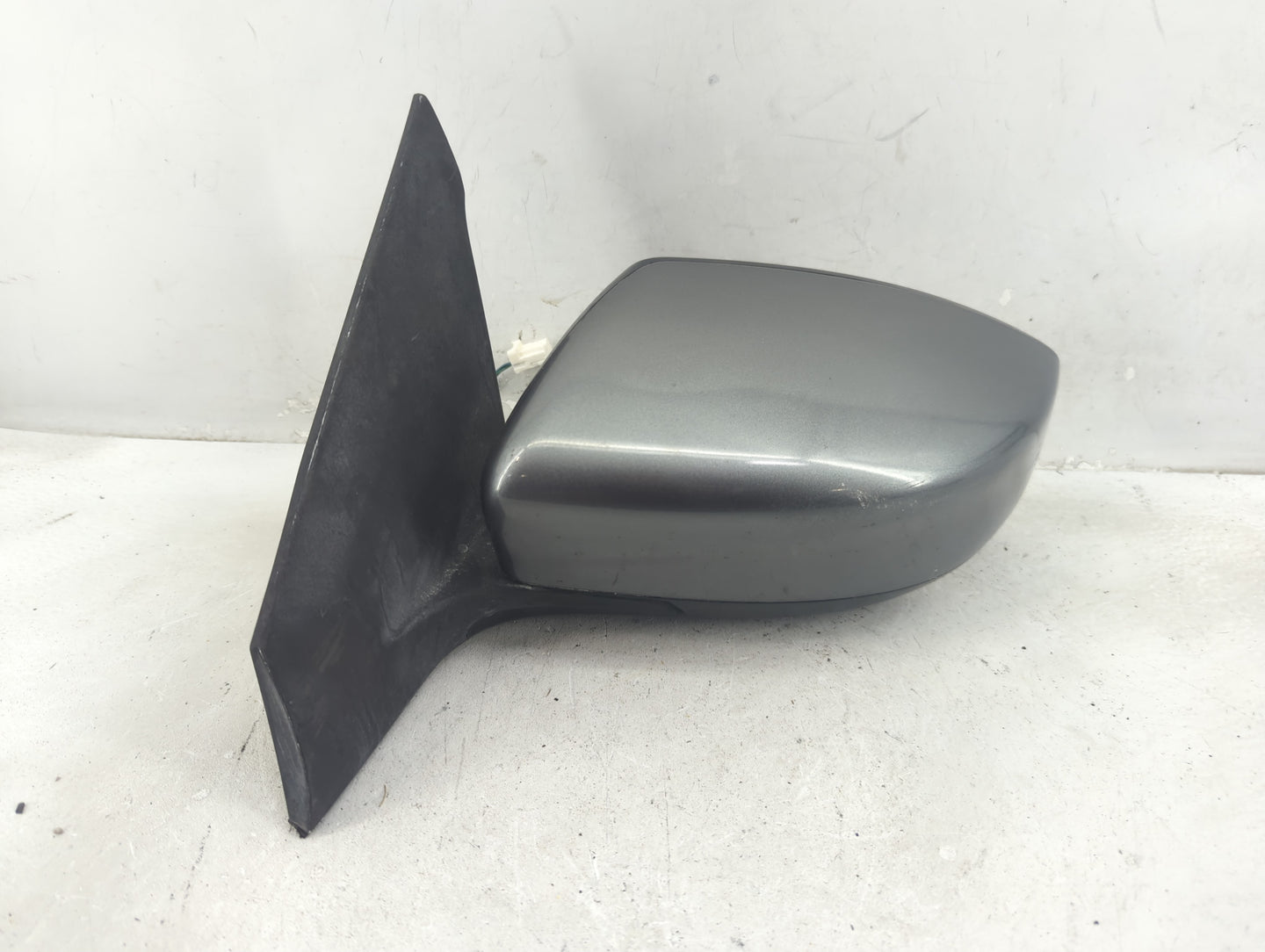 2013-2015 Nissan Sentra Driver Side View Mirror - Left Door Mirror OEM Used - Oemusedautoparts1.com