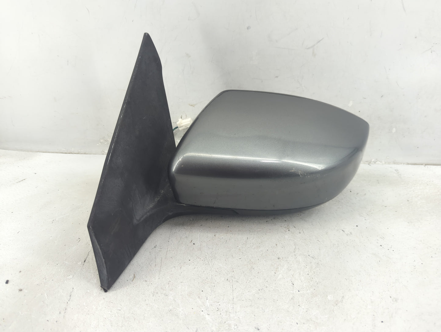 2013-2015 Nissan Sentra Driver Side View Mirror - Left Door Mirror OEM Used - Oemusedautoparts1.com