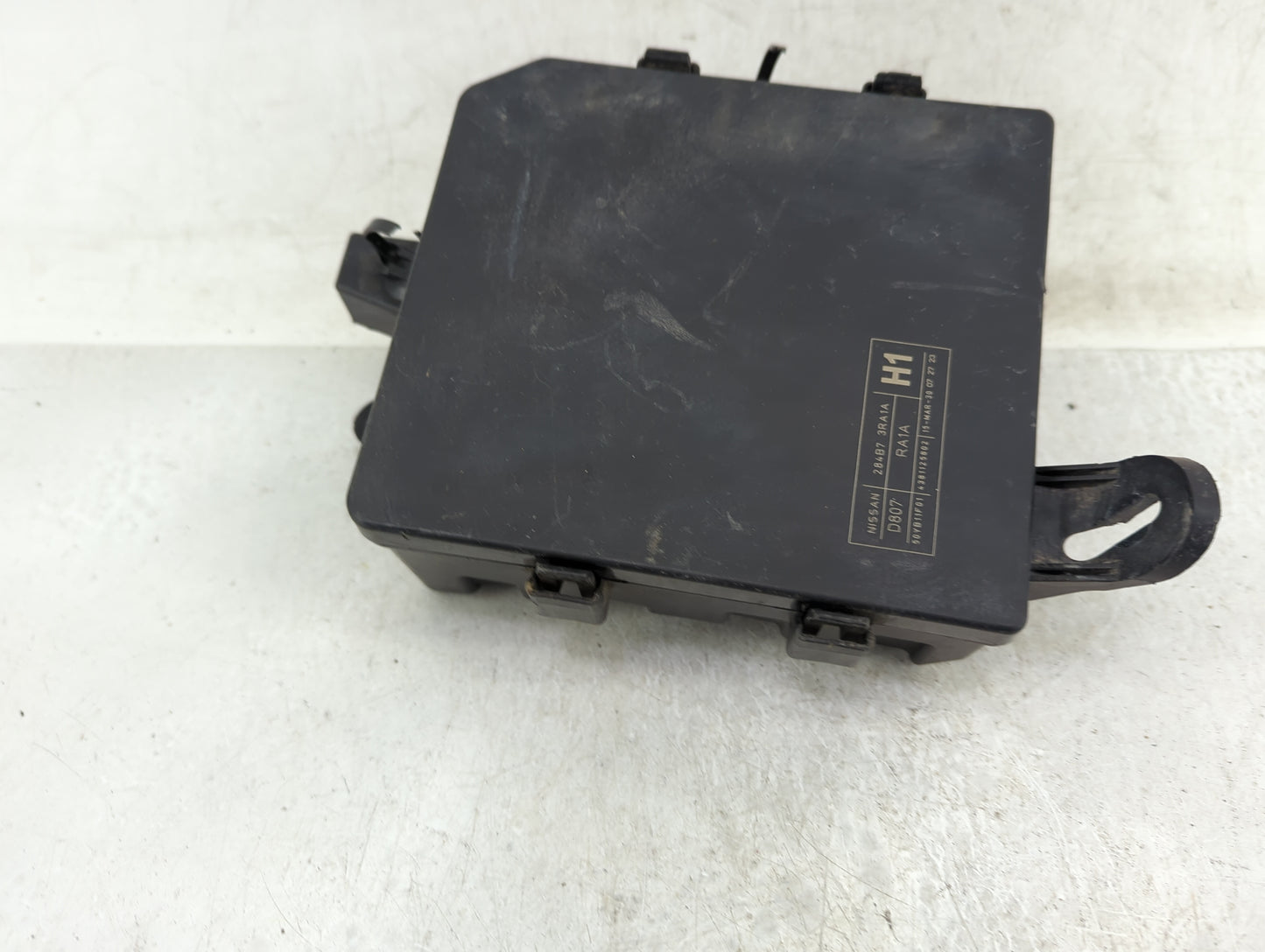 2013-2019 Nissan Sentra Fusebox Fuse Box Panel Relay Module P/N:284B7 3RA1A Fits Fits 2013 2014 2015 2016 2017 2018 2019 OEM