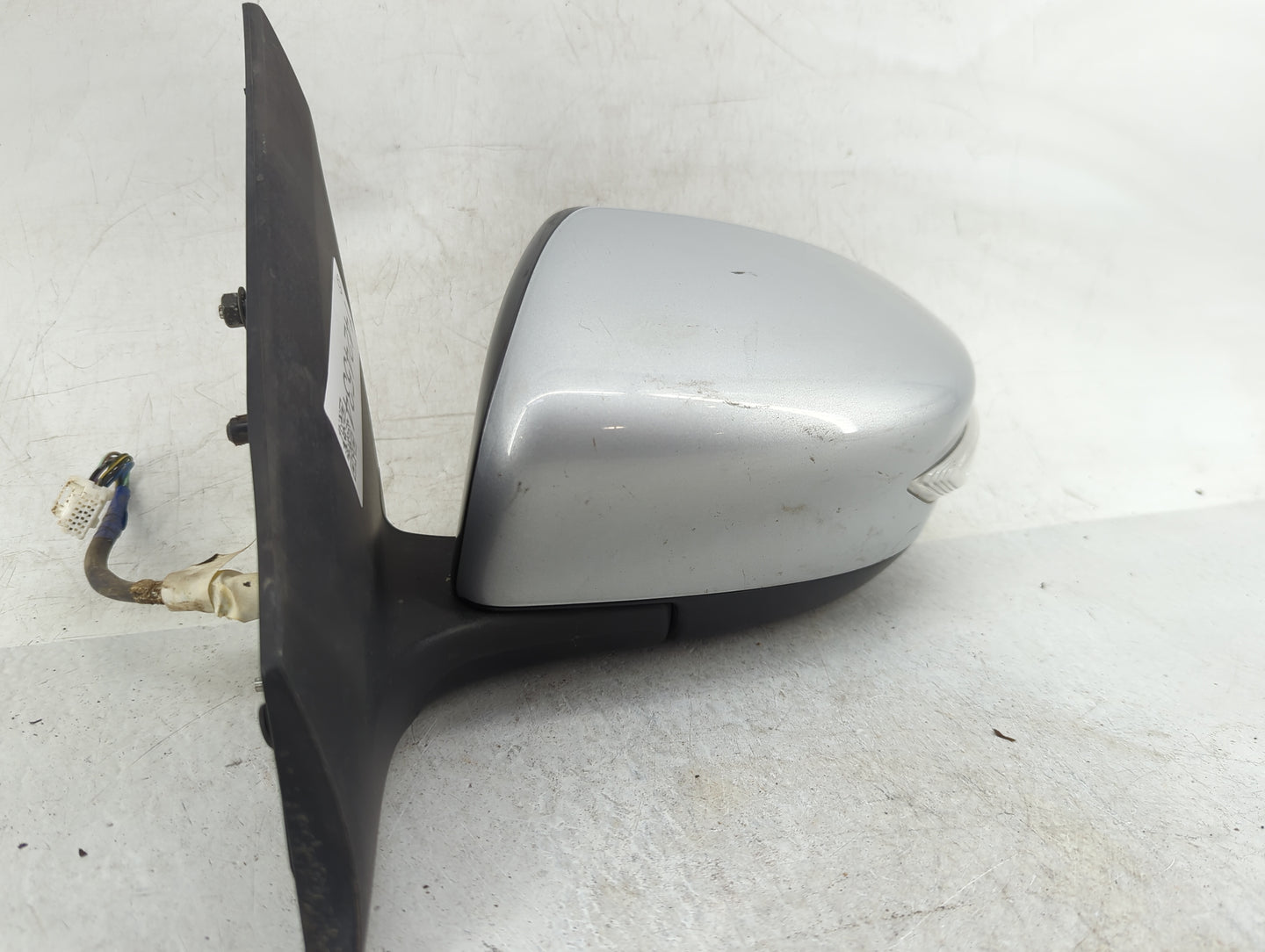 2015 Nissan Sentra Driver Side View Mirror - Left Door Mirror OEM Used - Oemusedautoparts1.com