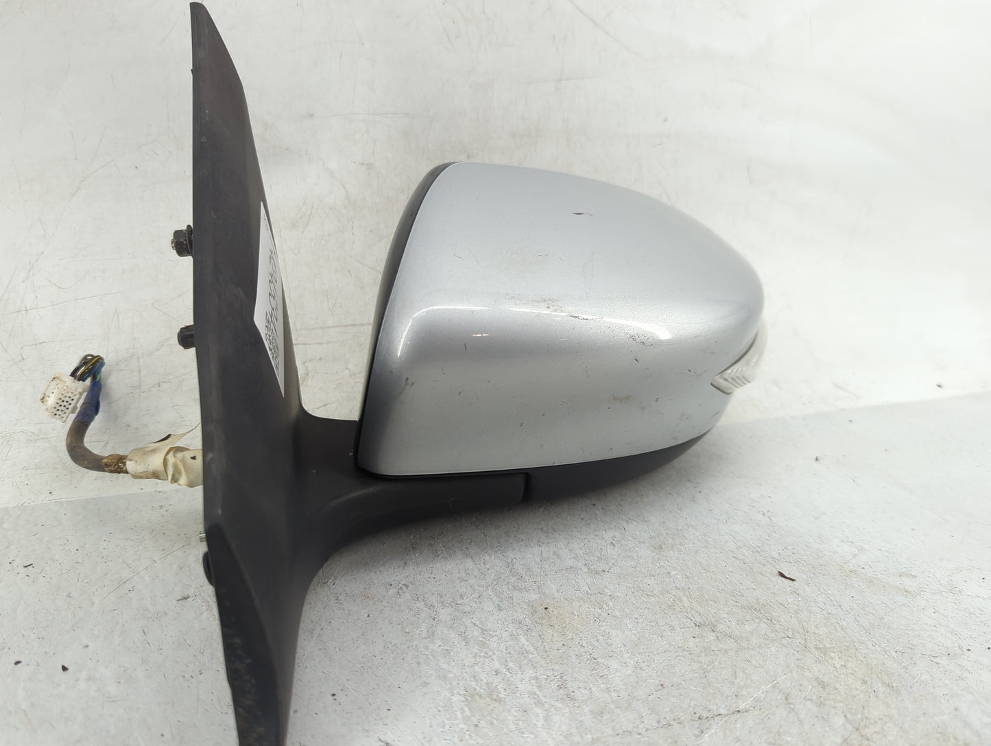 2015 Nissan Sentra Driver Side View Mirror - Left Door Mirror OEM Used - Oemusedautoparts1.com
