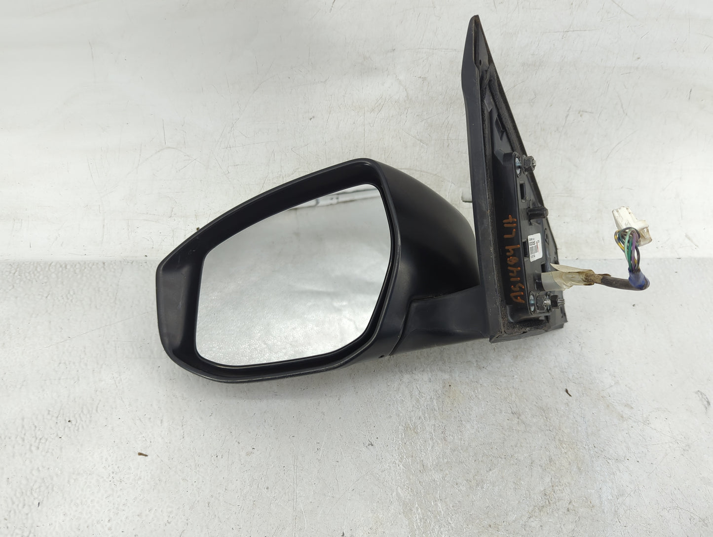 2015 Nissan Sentra Driver Side View Mirror - Left Door Mirror OEM Used - Oemusedautoparts1.com