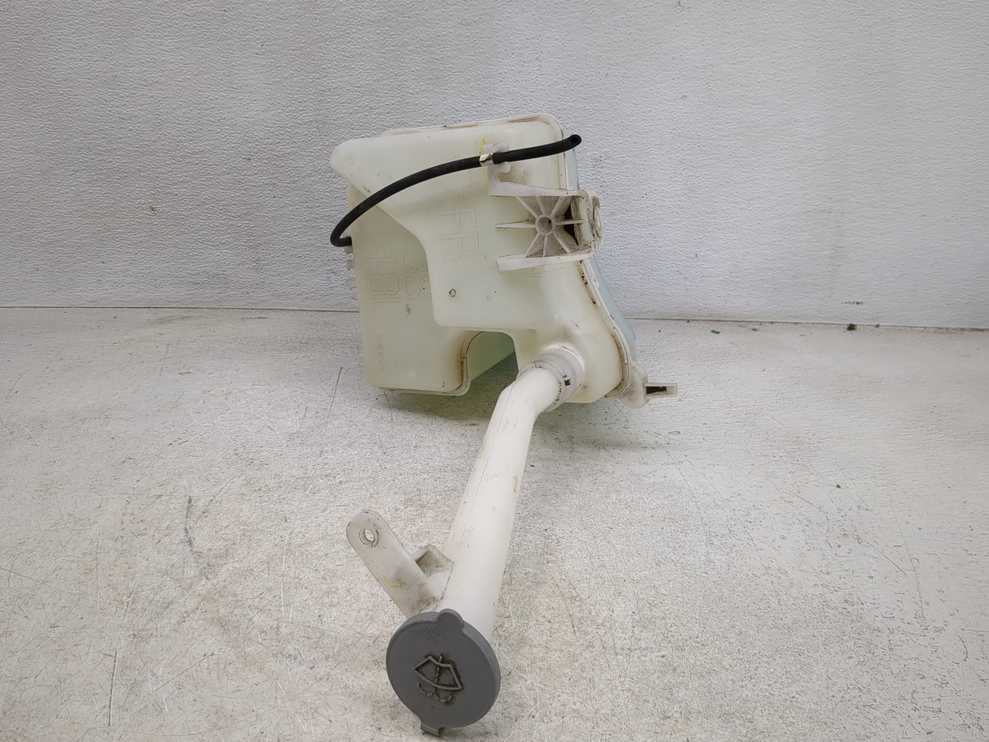 2013-2015 Nissan Sentra Windshield Washer Fluid Reservoir Bottle Oem - Oemusedautoparts1.com