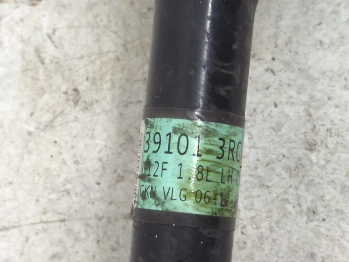 2013-2019 Nissan Sentra Axle Shaft Front Driver Cv C/v - Oemusedautoparts1.com