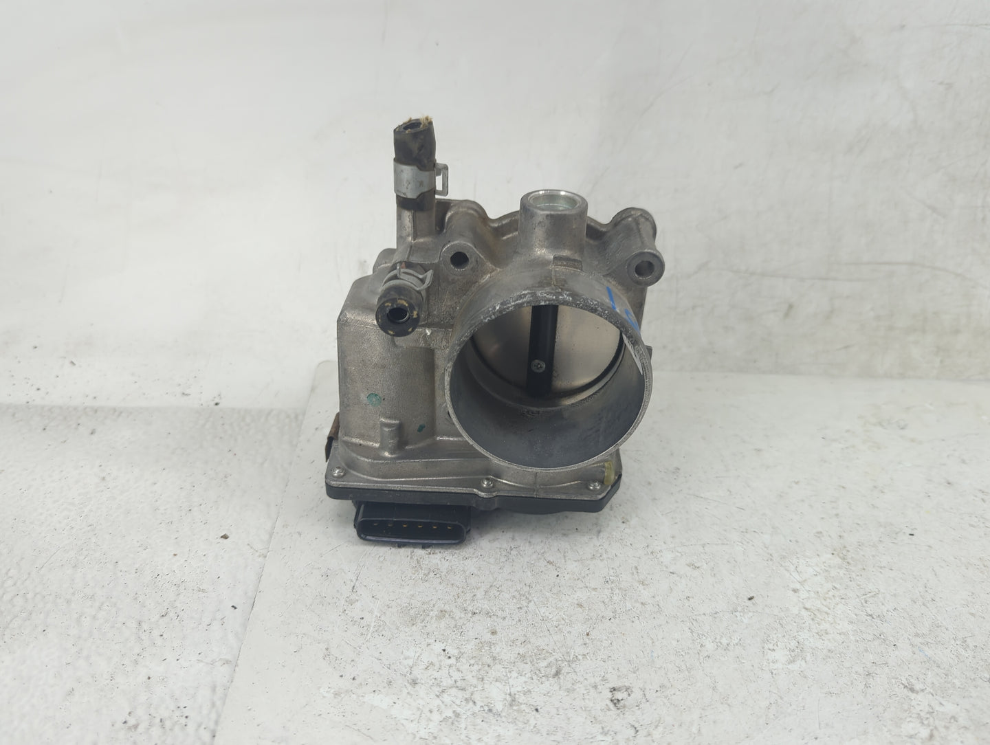 2013-2019 Nissan Sentra Throttle Body P/N:3RA60-01 Fits Fits 2013 2014 2015 2016 2017 2018 2019 OEM Used Auto Parts - Oemuse