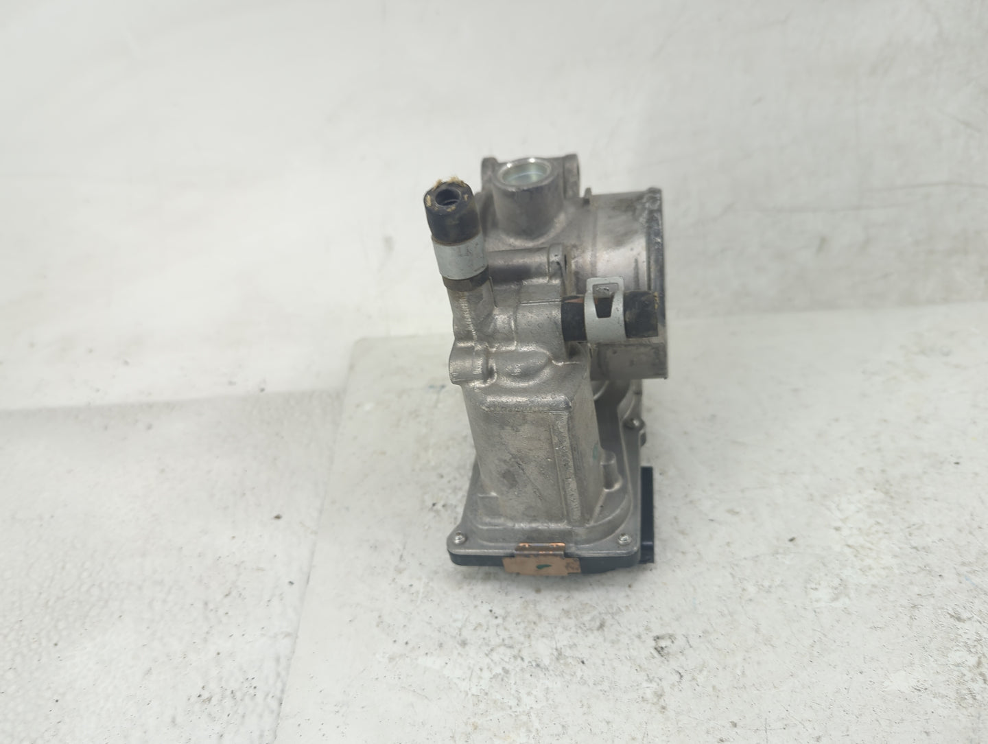 2013-2019 Nissan Sentra Throttle Body P/N:3RA60-01 Fits Fits 2013 2014 2015 2016 2017 2018 2019 OEM Used Auto Parts - Oemuse