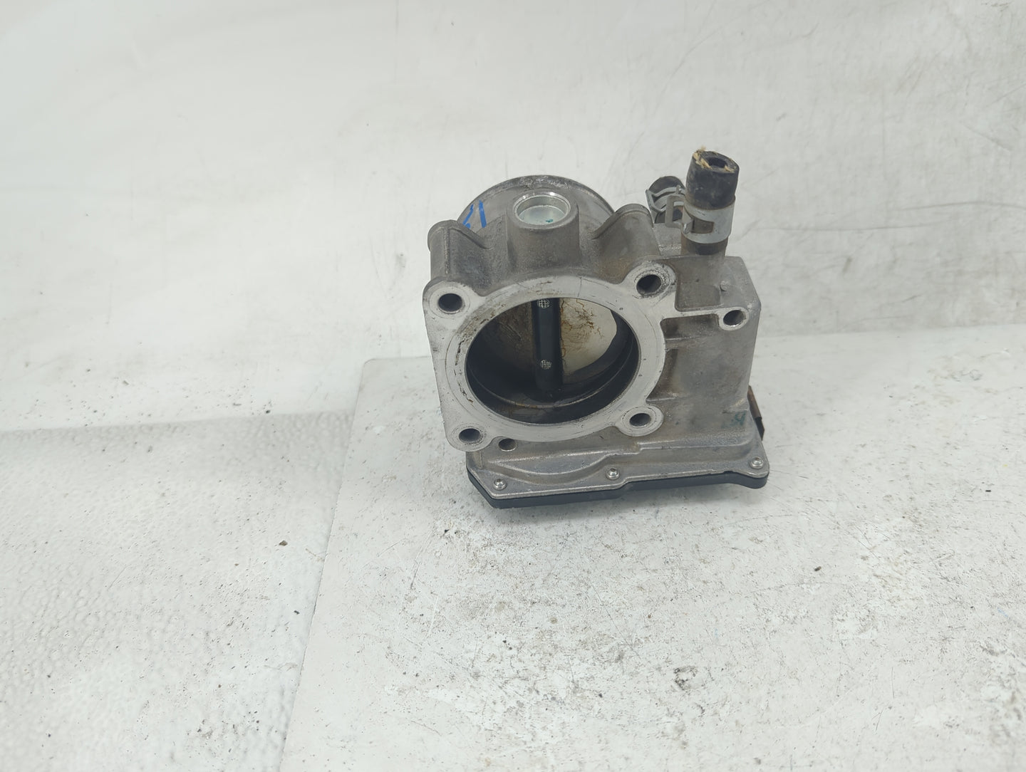 2013-2019 Nissan Sentra Throttle Body P/N:3RA60-01 Fits Fits 2013 2014 2015 2016 2017 2018 2019 OEM Used Auto Parts - Oemuse