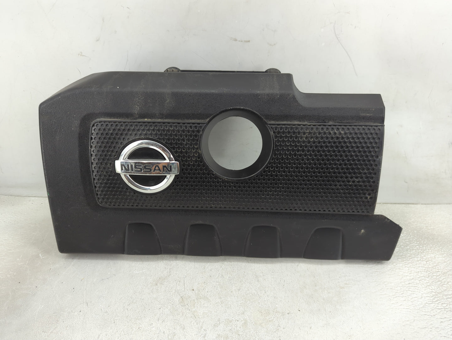 2015 Nissan Sentra Engine Cover 1430350 - Oemusedautoparts1.com