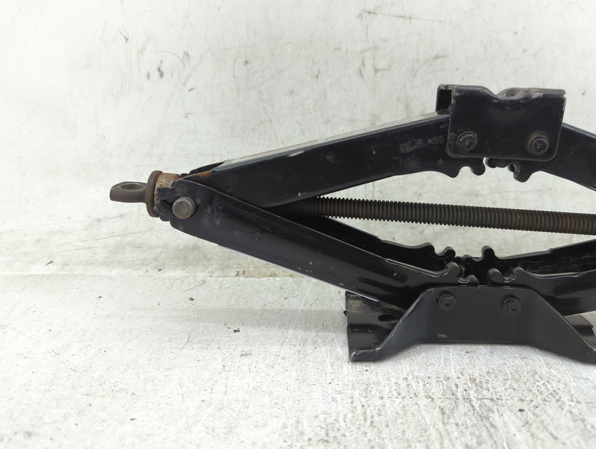 2015 Nissan Sentra Spare Scissor Car Jack 1431594 - Oemusedautoparts1.com