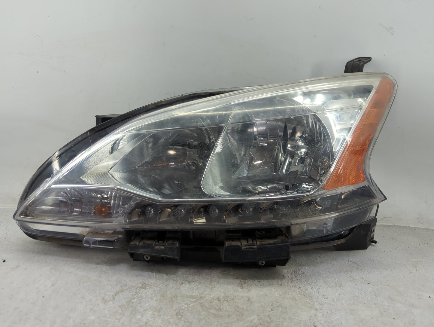 2013-2015 Nissan Sentra Driver Left Oem Head Light Headlight Lamp - Oemusedautoparts1.com