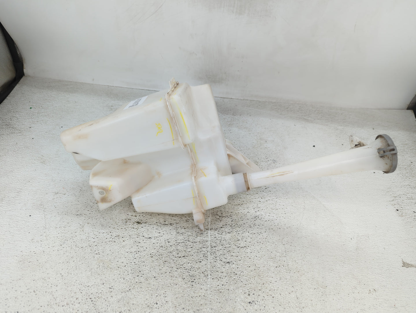 2013-2015 Nissan Sentra Windshield Washer Fluid Reservoir Bottle Oem - Oemusedautoparts1.com