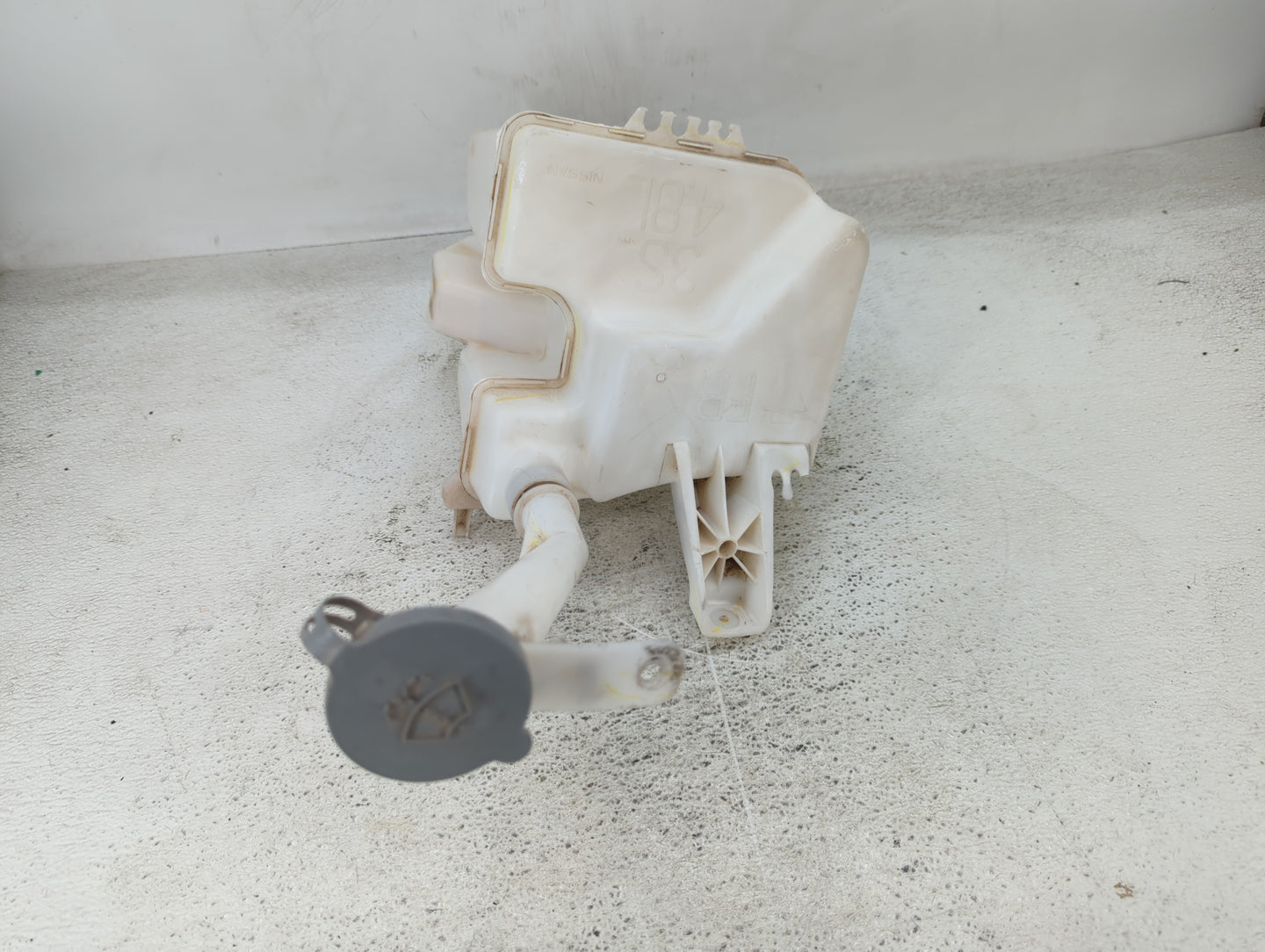 2013-2015 Nissan Sentra Windshield Washer Fluid Reservoir Bottle Oem - Oemusedautoparts1.com