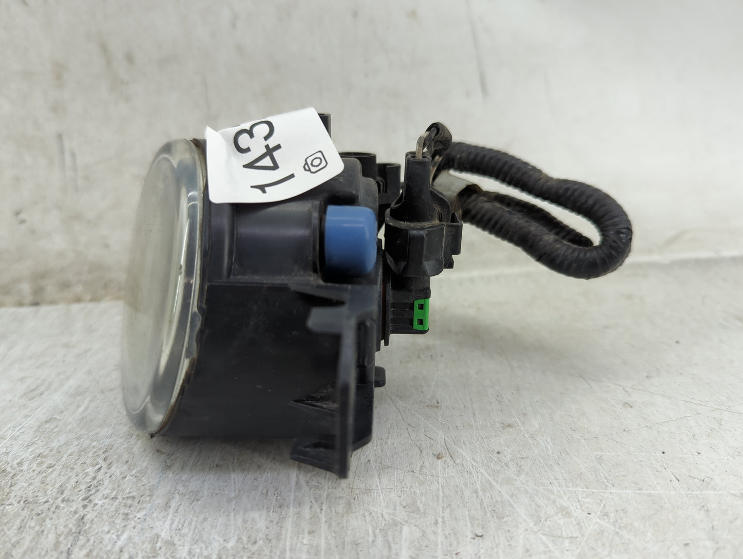 2004-2019 Nissan Sentra Passenger Right Oem Fog Light Lamp - Oemusedautoparts1.com