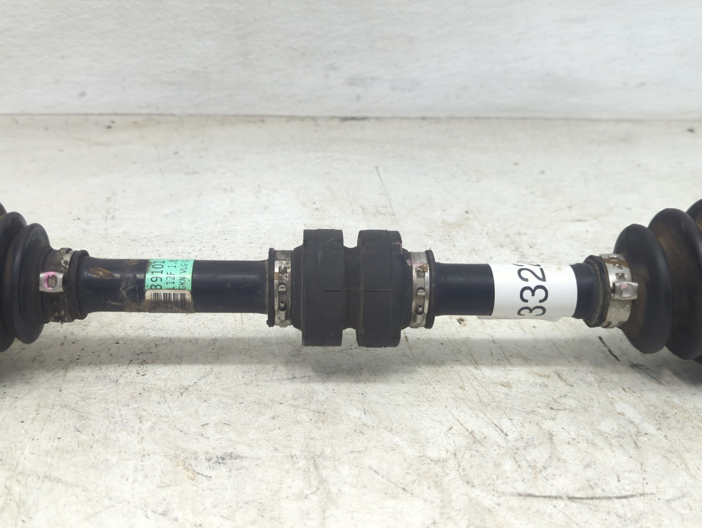 2013-2019 Nissan Sentra Axle Shaft Front Driver Cv C/v - Oemusedautoparts1.com