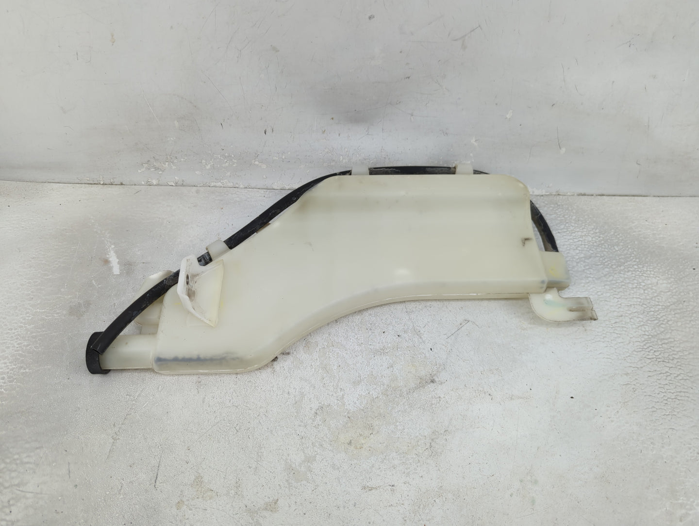2015 Nissan Sentra Windshield Washer Fluid Reservoir Bottle Oem White - Oemusedautoparts1.com