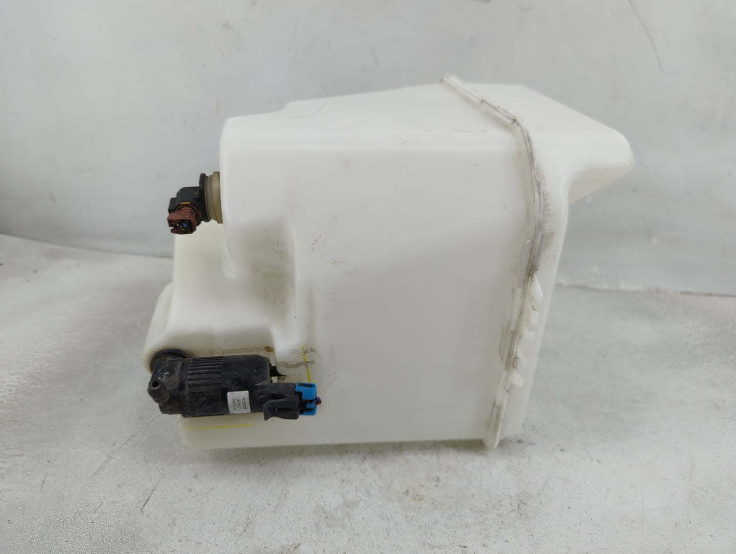 2013-2015 Nissan Sentra Windshield Washer Fluid Reservoir Bottle Oem - Oemusedautoparts1.com