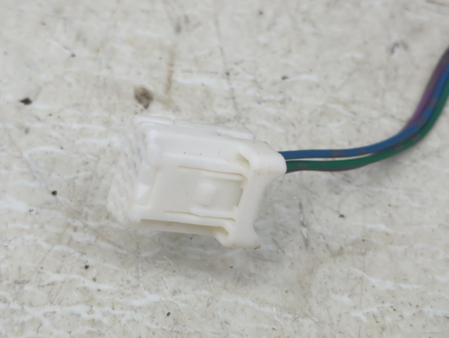 2013-2015 Nissan Sentra Driver Side View Mirror - Left Door Mirror OEM Used - Oemusedautoparts1.com