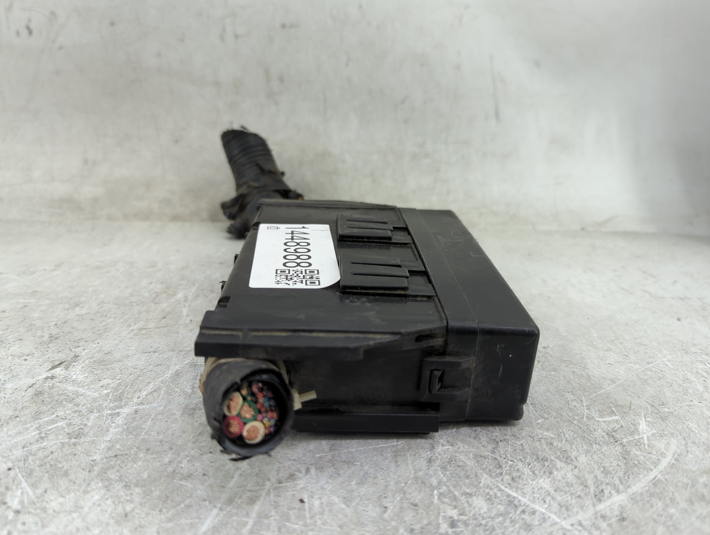 2013-2019 Nissan Sentra Fusebox Fuse Box Panel Relay Module P/N:24382 EW70B 7154-7223-30 Fits OEM Used Auto Parts - Oemuseda