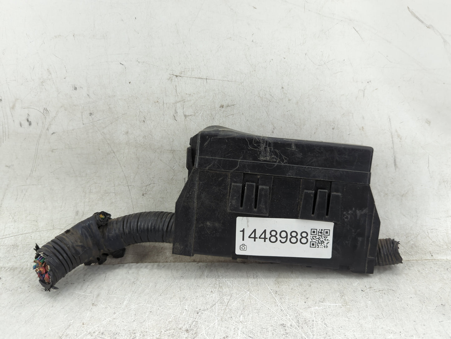 2013-2019 Nissan Sentra Fusebox Fuse Box Panel Relay Module P/N:24382 EW70B 7154-7223-30 Fits OEM Used Auto Parts - Oemuseda