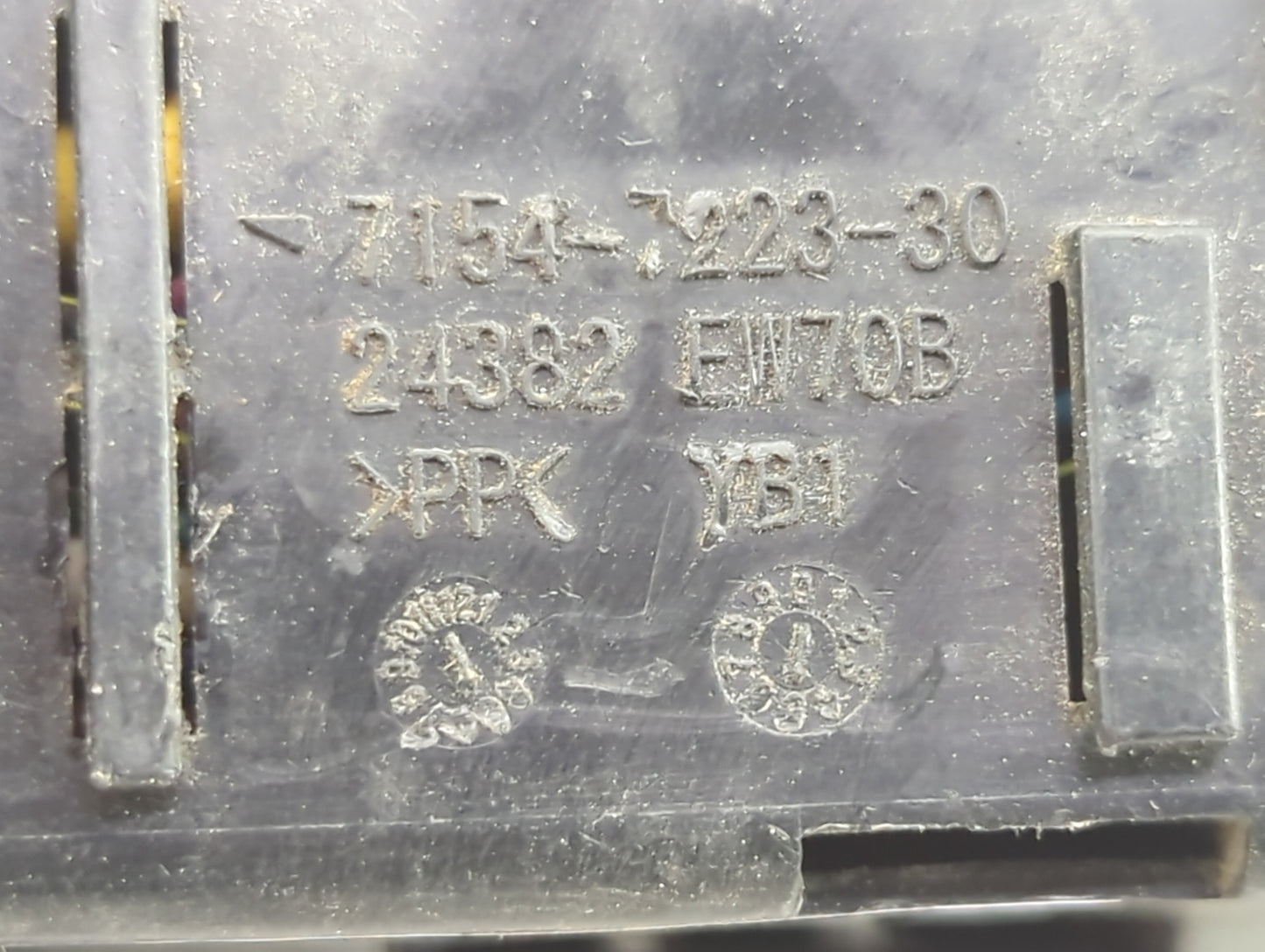 2013-2019 Nissan Sentra Fusebox Fuse Box Panel Relay Module P/N:24382 EW70B 7154-7223-30 Fits OEM Used Auto Parts - Oemuseda