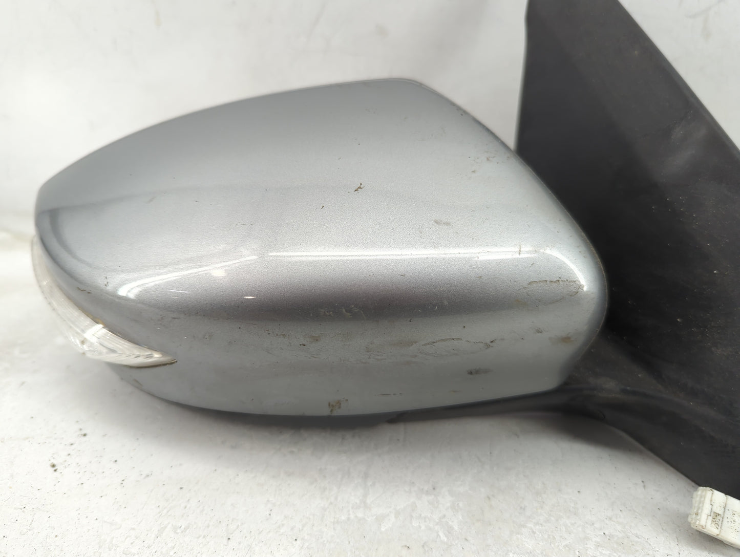 2013-2015 Nissan Sentra Passenger Side View Mirror - Right Door Mirror OEM Used - Oemusedautoparts1.com