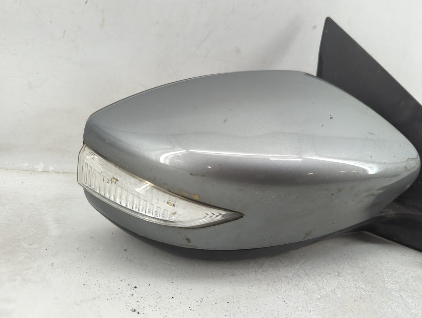 2013-2015 Nissan Sentra Passenger Side View Mirror - Right Door Mirror OEM Used - Oemusedautoparts1.com