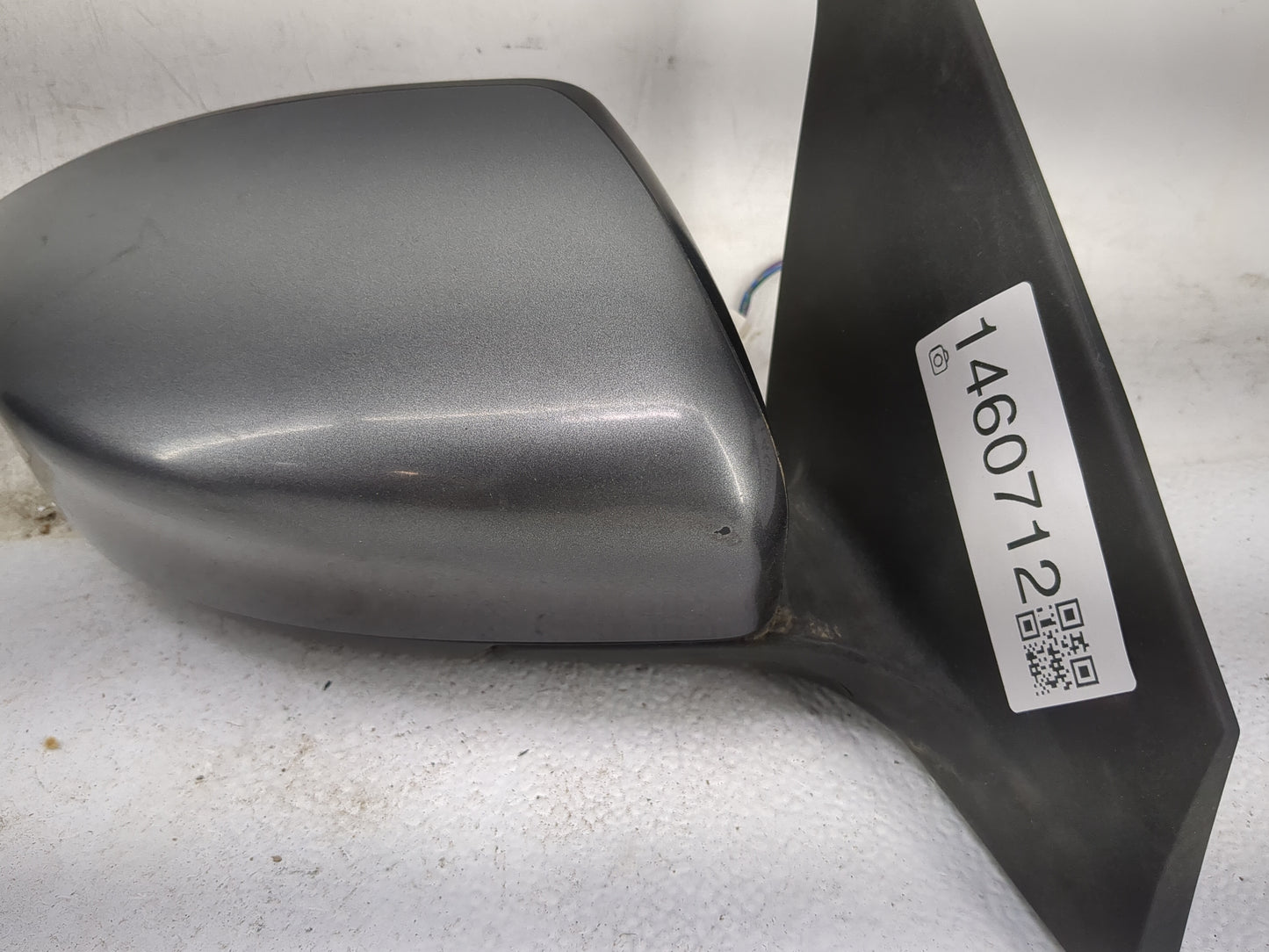 2013-2015 Nissan Sentra Passenger Side View Mirror - Right Door Mirror OEM Used - Oemusedautoparts1.com