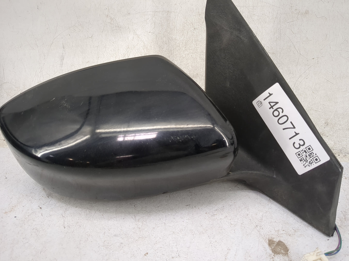 2013-2015 Nissan Sentra Passenger Side View Mirror - Right Door Mirror OEM Used - Oemusedautoparts1.com