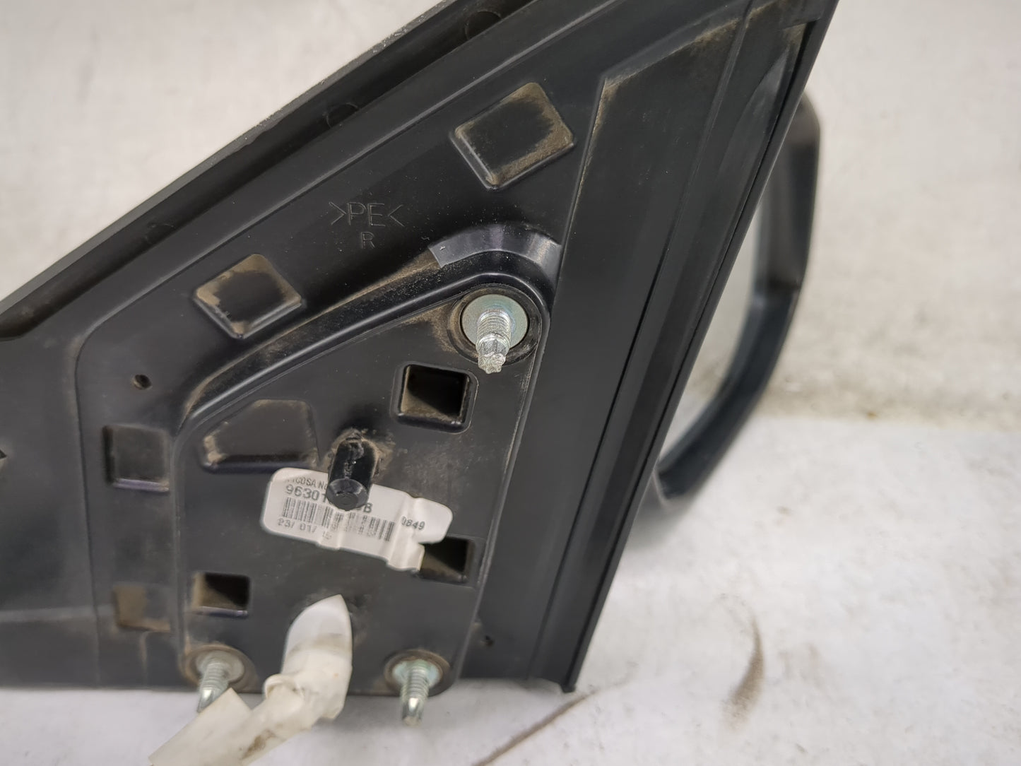 2013-2015 Nissan Sentra Passenger Side View Mirror - Right Door Mirror OEM Used - Oemusedautoparts1.com