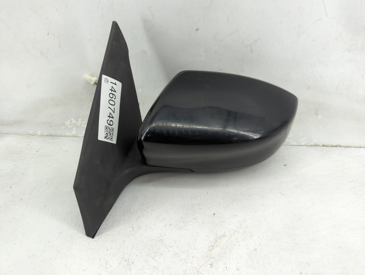 2013-2015 Nissan Sentra Driver Side View Mirror - Left Door Mirror OEM Used - Oemusedautoparts1.com