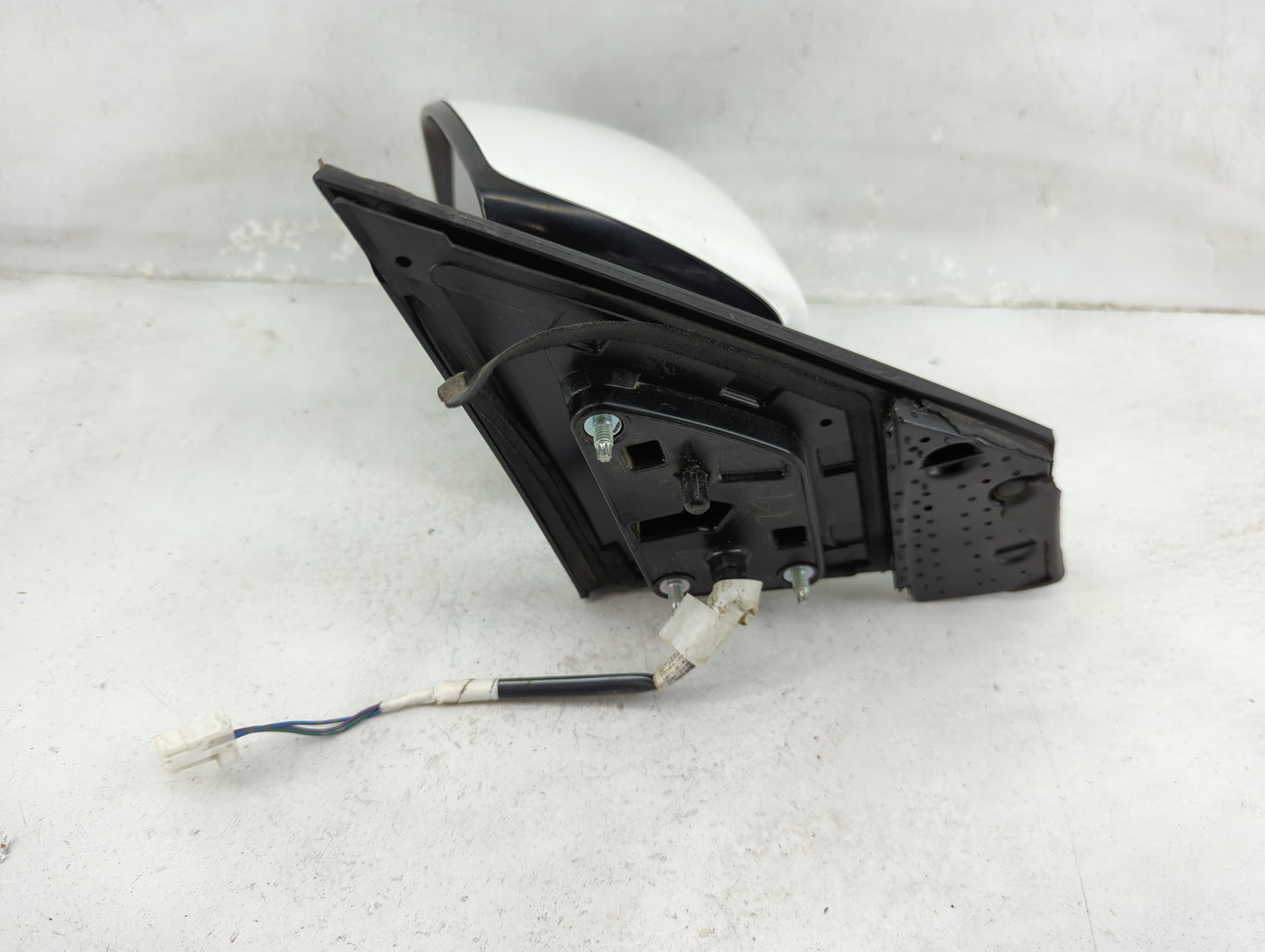 2013-2015 Nissan Sentra Driver Side View Mirror - Left Door Mirror OEM Used - Oemusedautoparts1.com