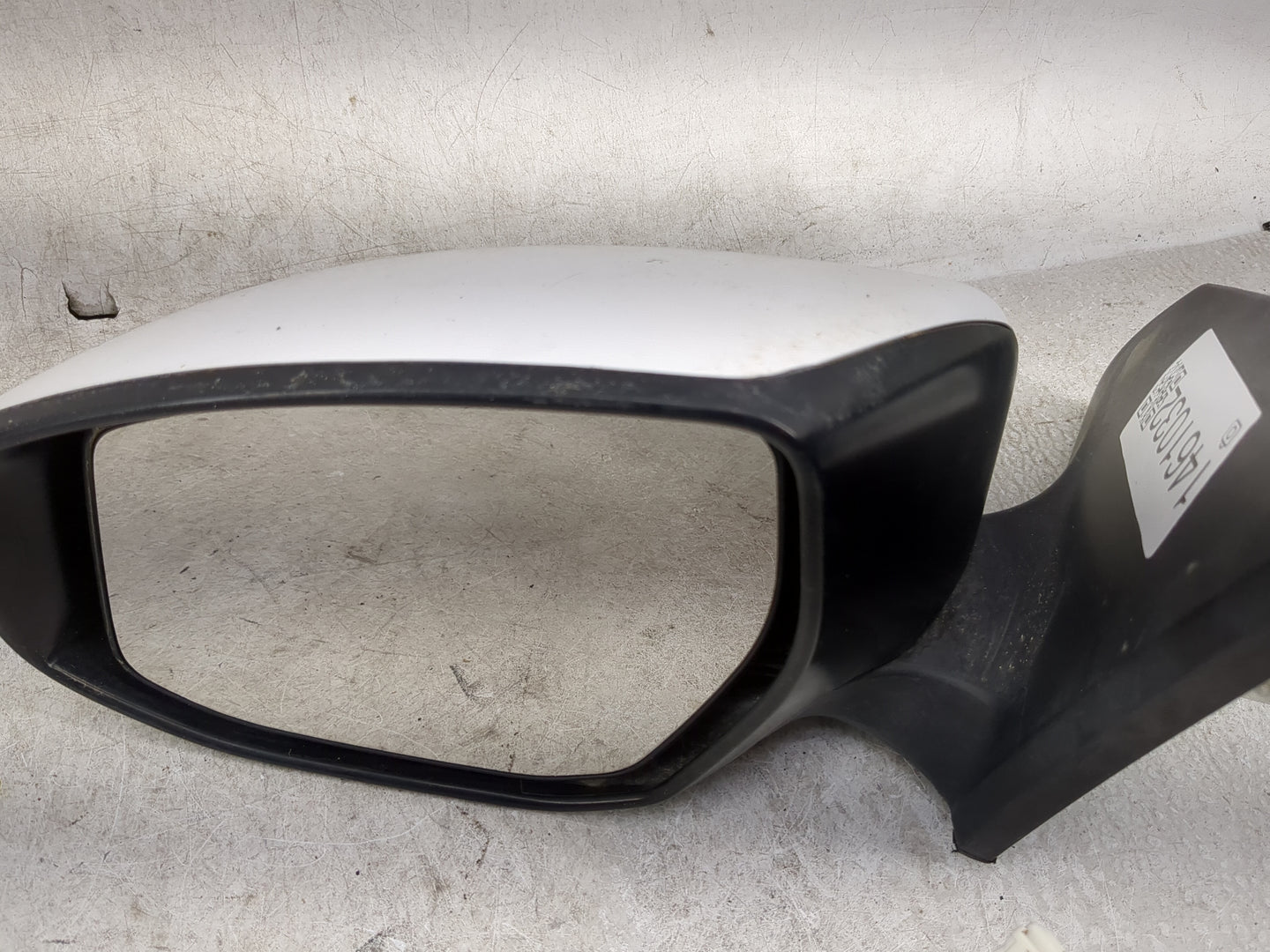 2013-2015 Nissan Sentra Driver Side View Mirror - Left Door Mirror OEM Used - Oemusedautoparts1.com