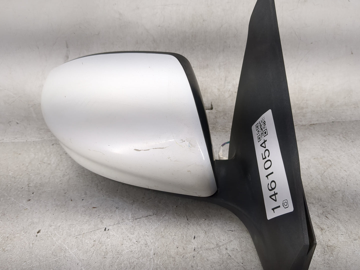 2013-2015 Nissan Sentra Passenger Side View Mirror - Right Door Mirror OEM Used - Oemusedautoparts1.com