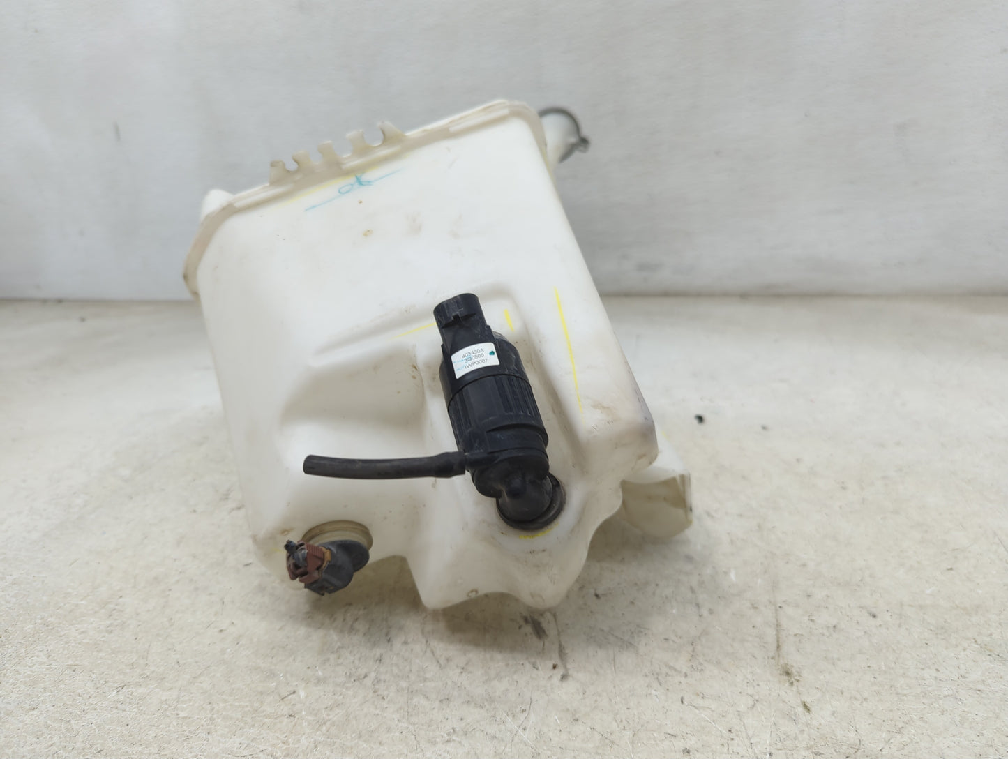2013-2015 Nissan Sentra Windshield Washer Fluid Reservoir Bottle Oem 1465886 - Oemusedautoparts1.com