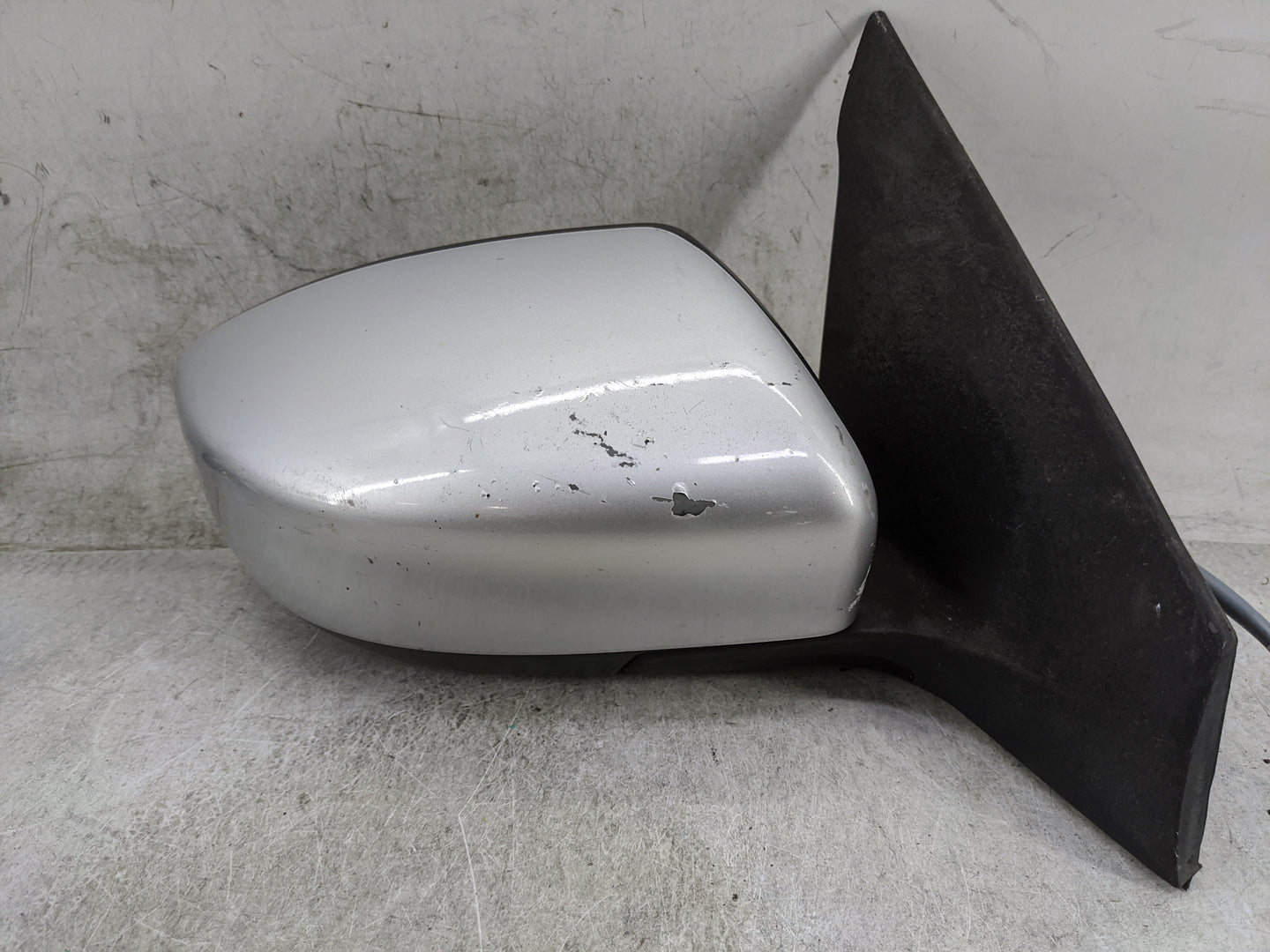 2013-2015 Nissan Sentra Passenger Side View Mirror - Right Door Mirror OEM Used - Oemusedautoparts1.com