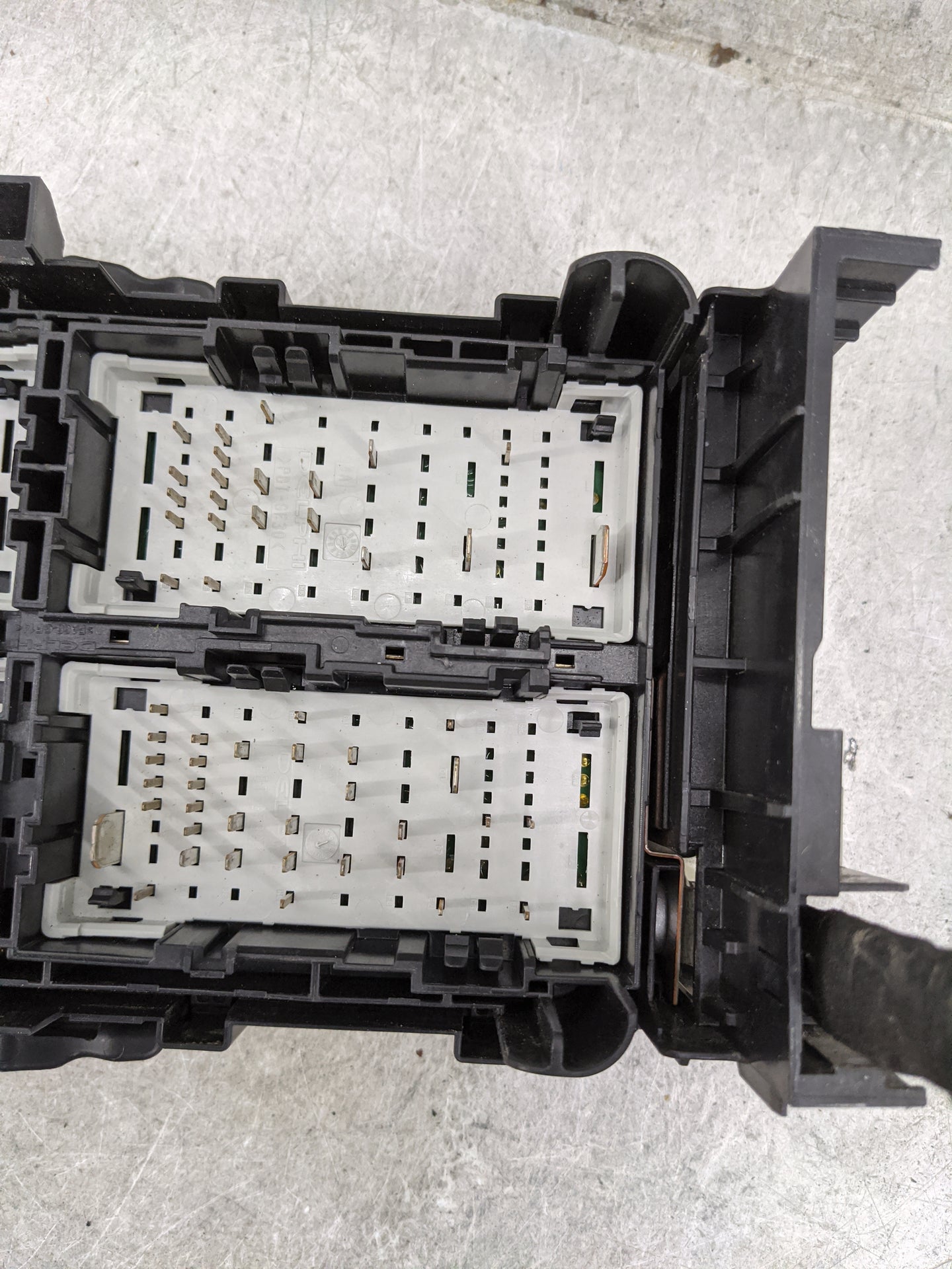2013-2019 Nissan Sentra Fusebox Fuse Box Panel Relay Module Fits Fits 2013 2014 2015 2016 2017 2018 2019 OEM Used Auto Parts